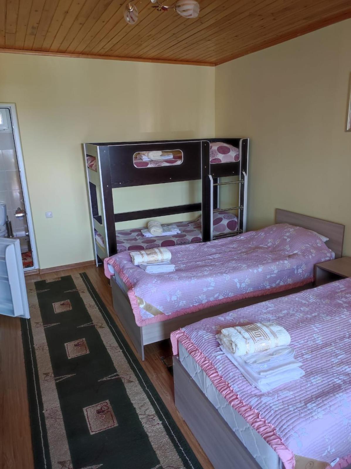 В Гостях На Иссык-Куле Otel Çolpan Ata Dış mekan fotoğraf